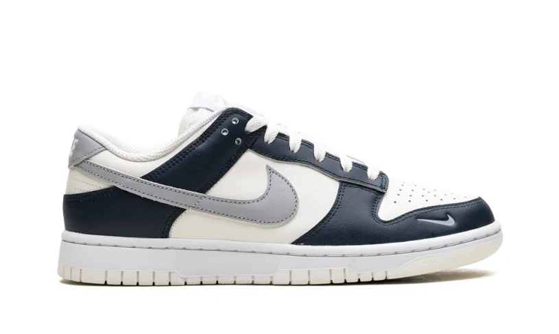 Nike Dunk Dunk Low WMNS 'Armoury Navy'